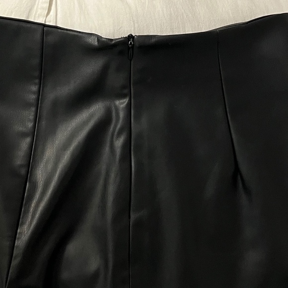 Zara black faux leather mini skort size Medium - Picture 5 of 6